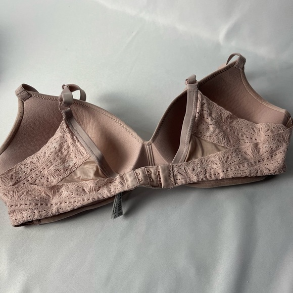 💥3/$13.00💥B.temp’t by Wacoal’s Bra 36B Bundle / Buy 3 items for $13.00 only - Picture 2 of 3